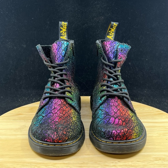 Doc Martens 1460 Pascal Rainbow Croc Metallic Suede Women US Size 7 - Picture 6 of 10
